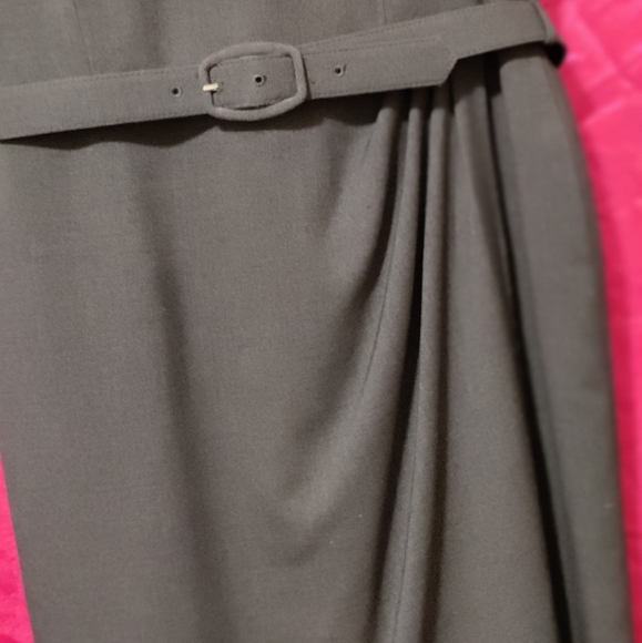 Jones Wear Dress w/ Belt, Sheath Dress, Gray w/ Lace Upper, Size 10 Slit Skirt - Picture 7 of 14